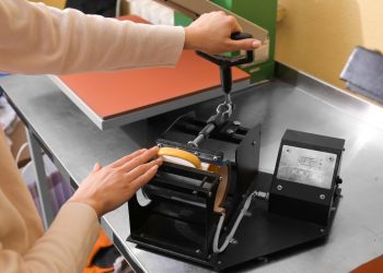 6 Creative Gifts for the Tech Geeks