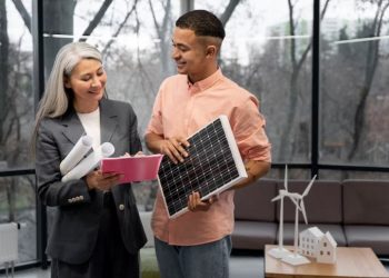 Leading the Renewable Energy Revolution: Recowatt’s CEO Shares Vision for a Clean Energy Future