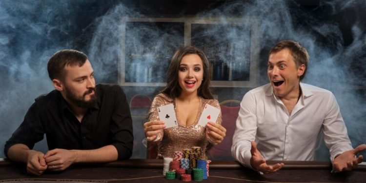 ﻿Online Slots Strategy: When to Bet Max and When to Walk Away