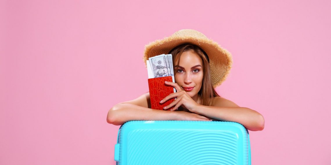 Ways to Save Money for Holiday Travel 