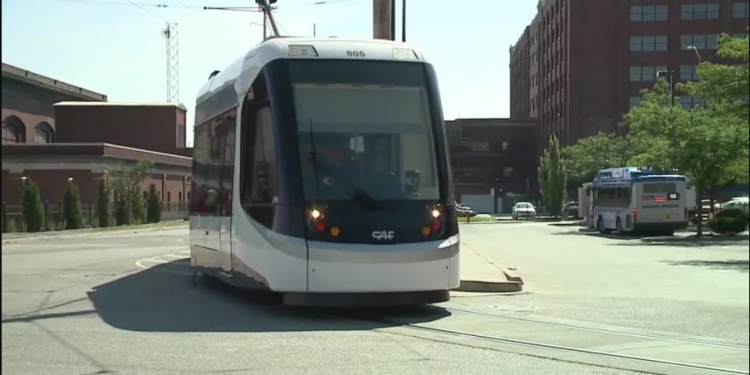 Kansas City Streetcar Authority Welcomes Newest Streetcar