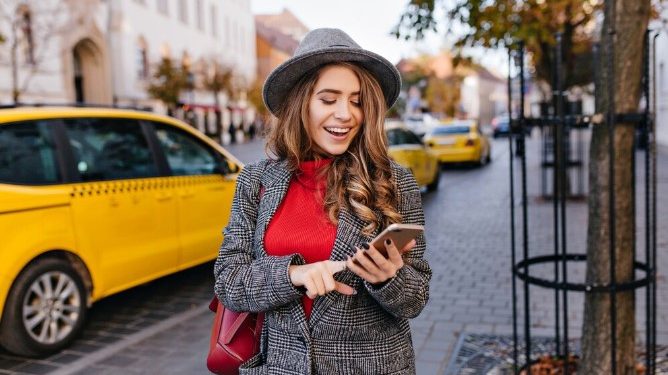 Taxi Amsterdam 101: Tips and Tricks for Smooth City Transfers