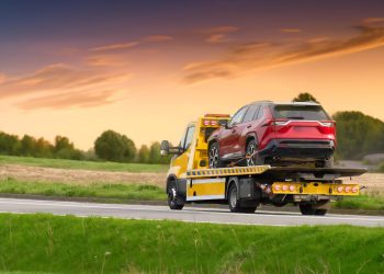 How Can Towing in Glendale Ensure Safe Vehicle Transport?