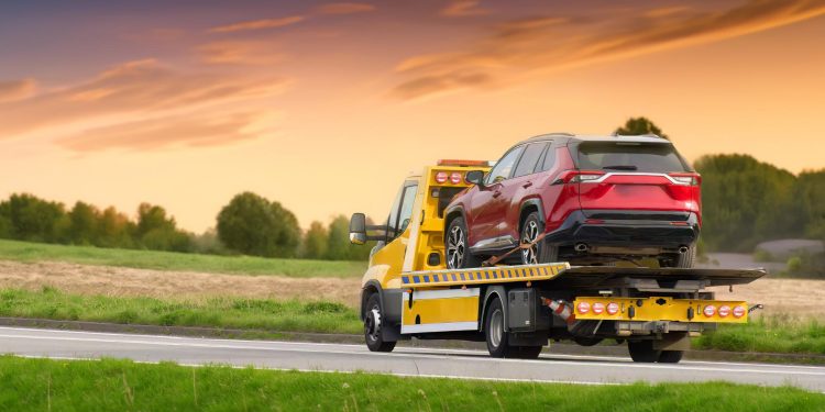 How Can Towing in Glendale Ensure Safe Vehicle Transport?