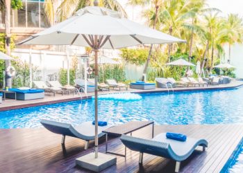 Transform Your Outdoor Living with a Luxury Backyard Pool House Builder in Dallas