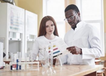 Gentian Violet vs Methylene Blue: Why Similar Compounds Deserve Careful Comparison