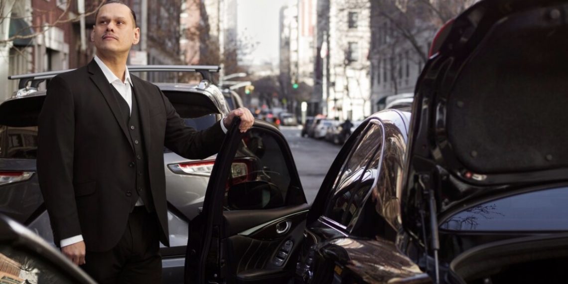 Professional Miami Limousines for Airport and Cruise Port Travel