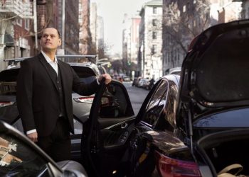 Professional Miami Limousines for Airport and Cruise Port Travel